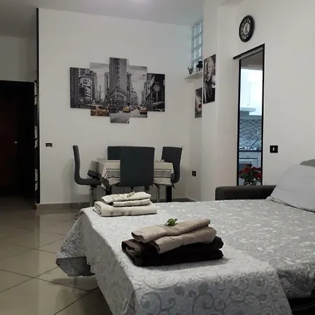 Apartment Marina Dei Ciclopi