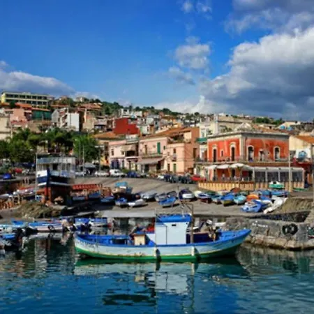 Marina Dei Ciclopi Aci Castello